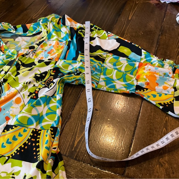 Peter Nygard Colorful Abstract Top - Picture 4 of 8